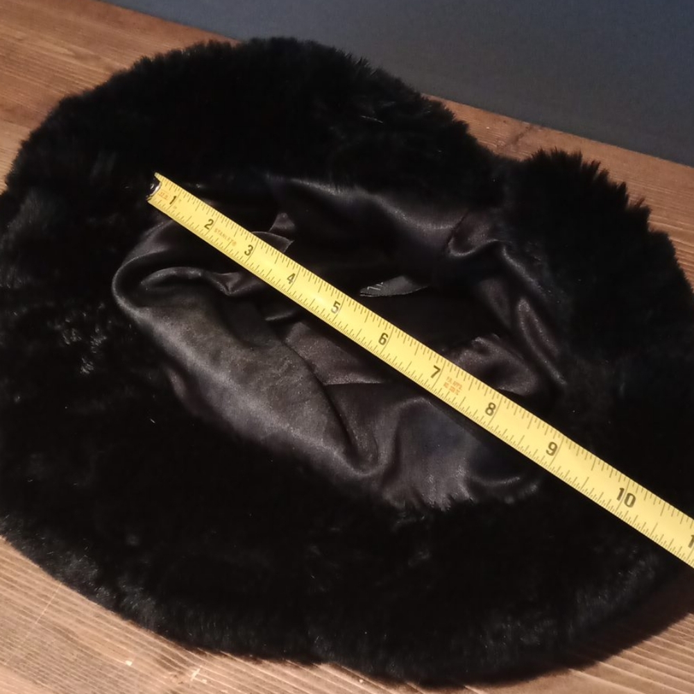 Surell Rabbit Hat - Picture 6 of 8